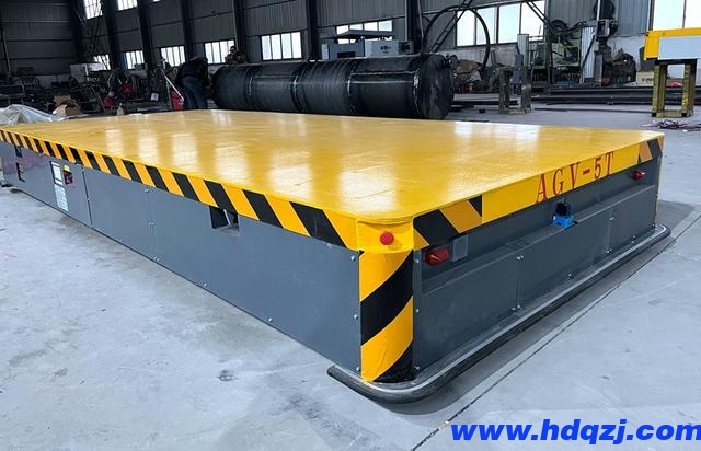 無軌電動平車是如何實現轉彎的？