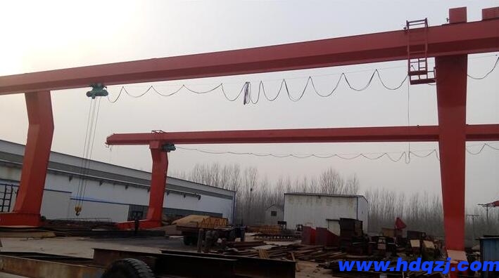 制梁場(chǎng)的龍門吊：如何確保龍門吊在制梁場(chǎng)**高效運(yùn)行？