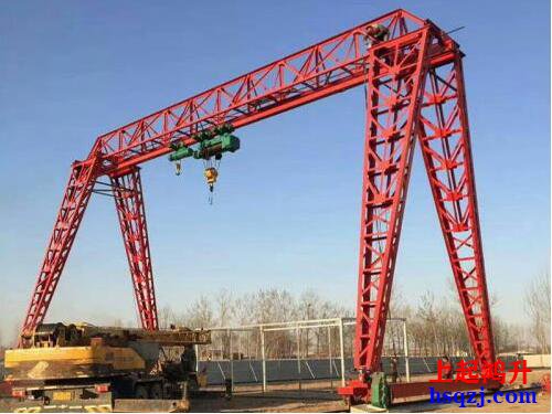 如何讓龍門吊臨屹立不倒型號(hào)的選擇