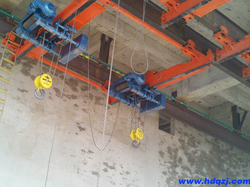 XG型電動(dòng)懸掛過(guò)軌起重機(jī)